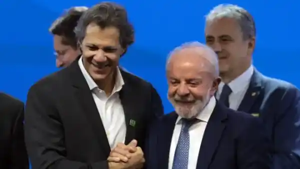 Haddad deixa déficit de R$ 60 bi para Durigan na Fazenda