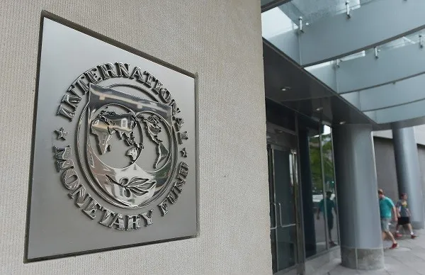 FMI: Brasil fecha 2025 com déficit de 8,1% do PIB