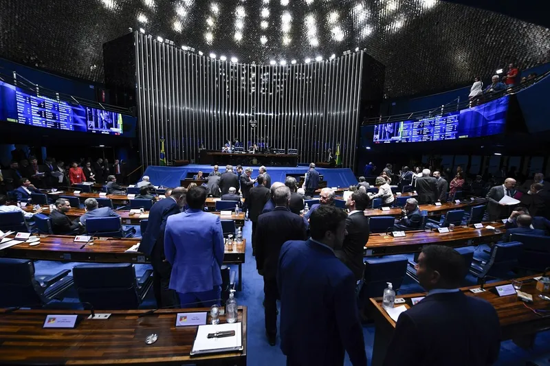 Ceará elege dois senadores em 2026; veja quem disputa