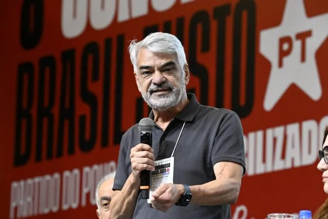 PT busca aliados no centro-direita para barrar Flávio Bolsonaro em 2026