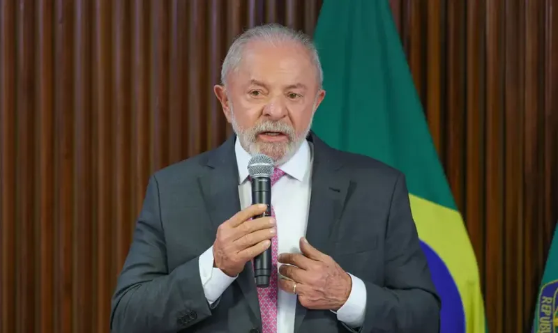 Lula vai ao Amazonas definir chapa ao Senado nas eleições 2026