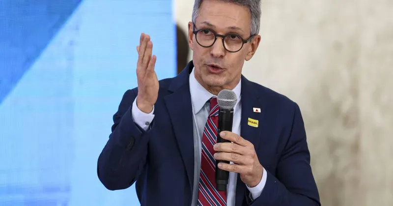 Zema critica aliado mas promete unidade da direita no 2º turno