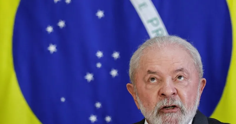 Lula defende arcabouço fiscal e elogia Haddad após críticas do PT