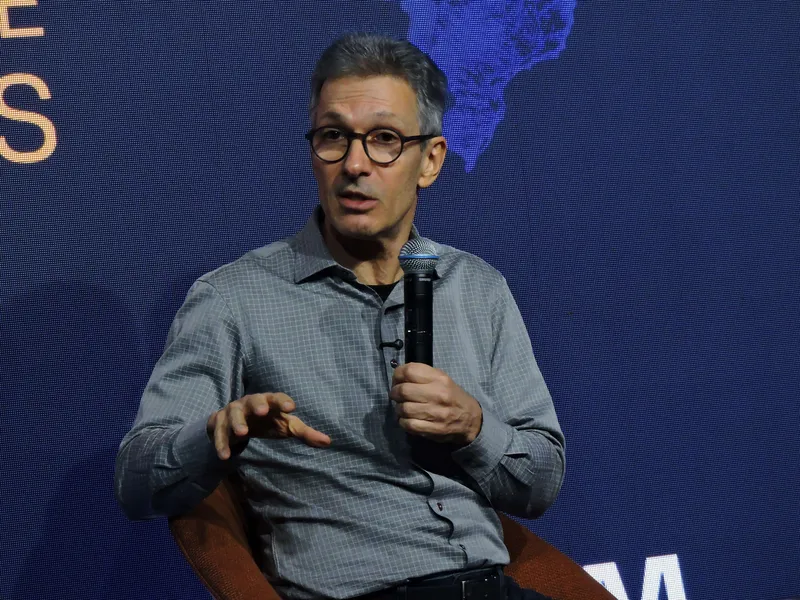 Novo equilibra candidatura de Zema com alianças bolsonaristas nos estados