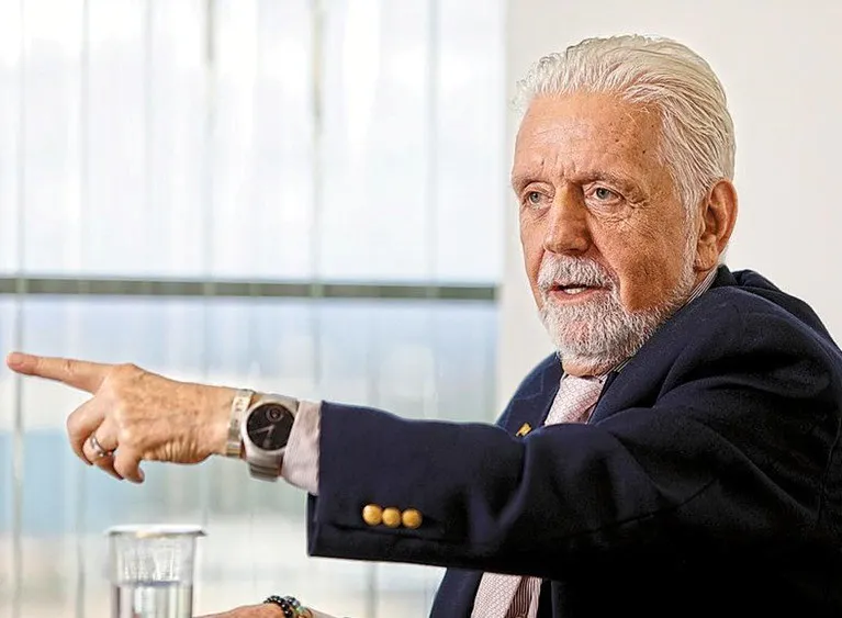 Lula sofre pressão de aliados para afastar Wagner do Senado