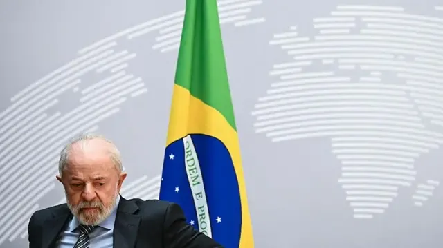 The Economist classifica Lula como incoerente no exterior e impopular no Brasil
