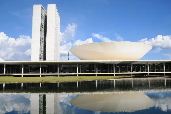 Câmara aprova vedação de incentivos fiscais a clubes profissionais de futebol
