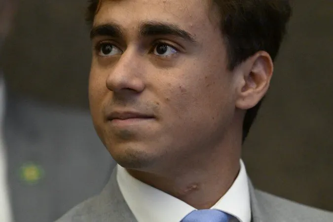 Nikolas Ferreira propõe corte de salários de autoridades em caso de déficit