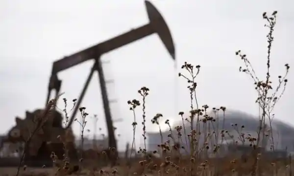 Guerra no Irã eleva petróleo e ameaça economia do Brasil