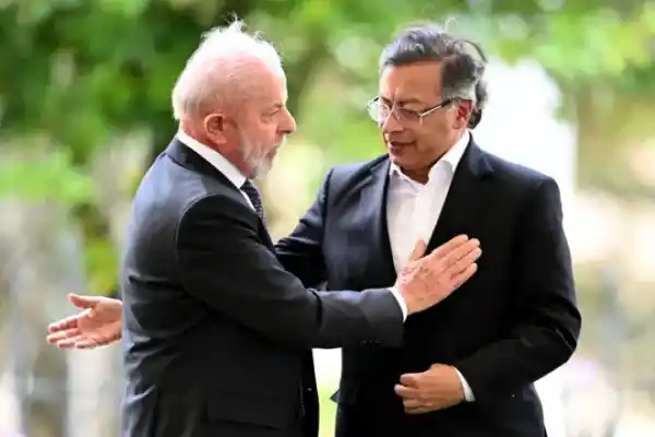 Onda conservadora avança na América do Sul e isola o Brasil